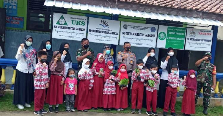 SD Muhammadiyah Jarakan Kebonharjo Sukseskan Vaksin Dosis 1 